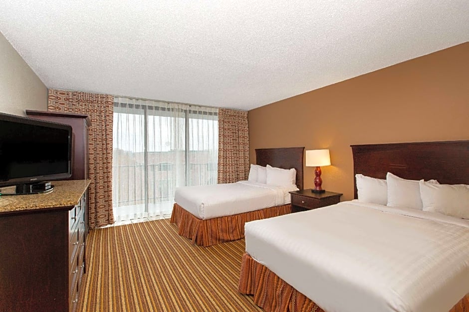 Aksarben Suites, A Trademark Collection Hotel