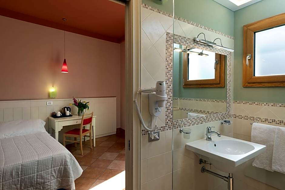 Marin Hotel