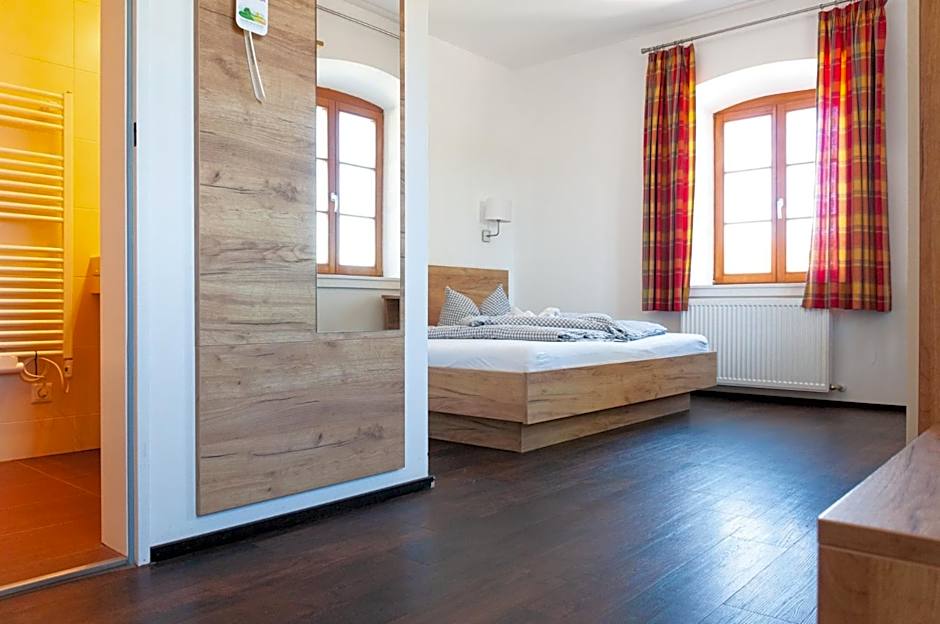 Landhotel & Gasthof Baiernrain