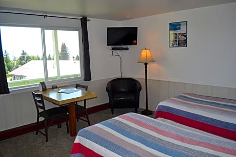 Queen or Twin Suite