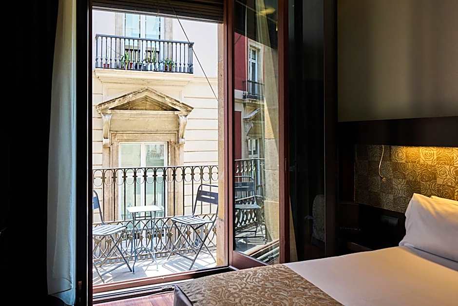 Catalonia Port Hotel