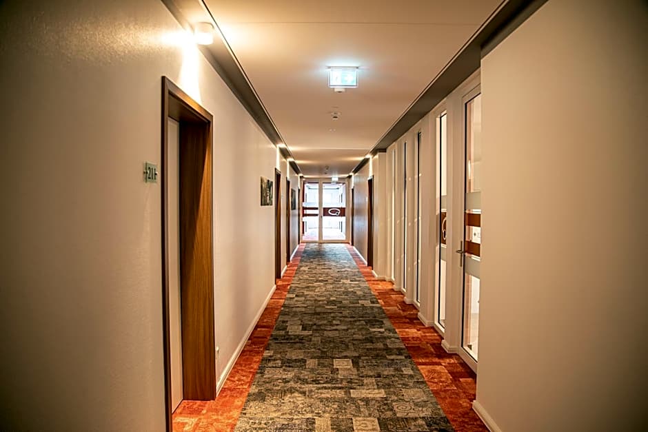 Stadthotel Lohne, Self Check In, mit Bäckerei und Cafe