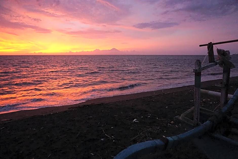 Villa Kenanga in Meninting by the beach