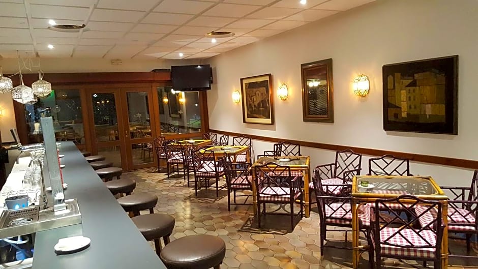 Parador De Ceuta Hotel La Muralla