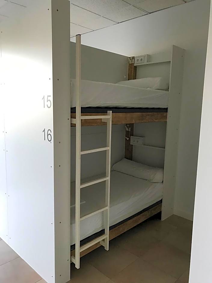 Albergue O Pedrón Hostel & Rooms