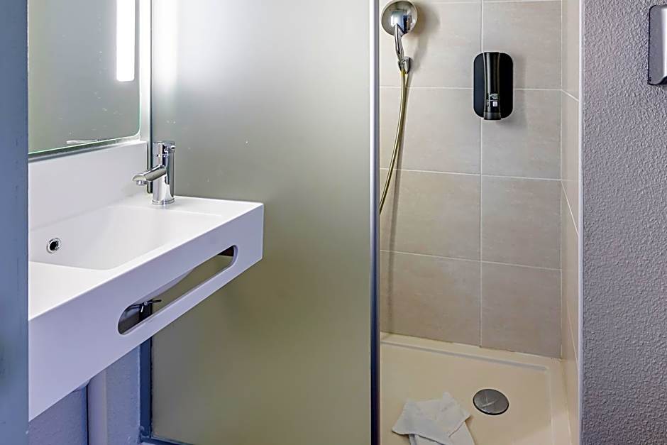 B&B Hotel Bordeaux Est