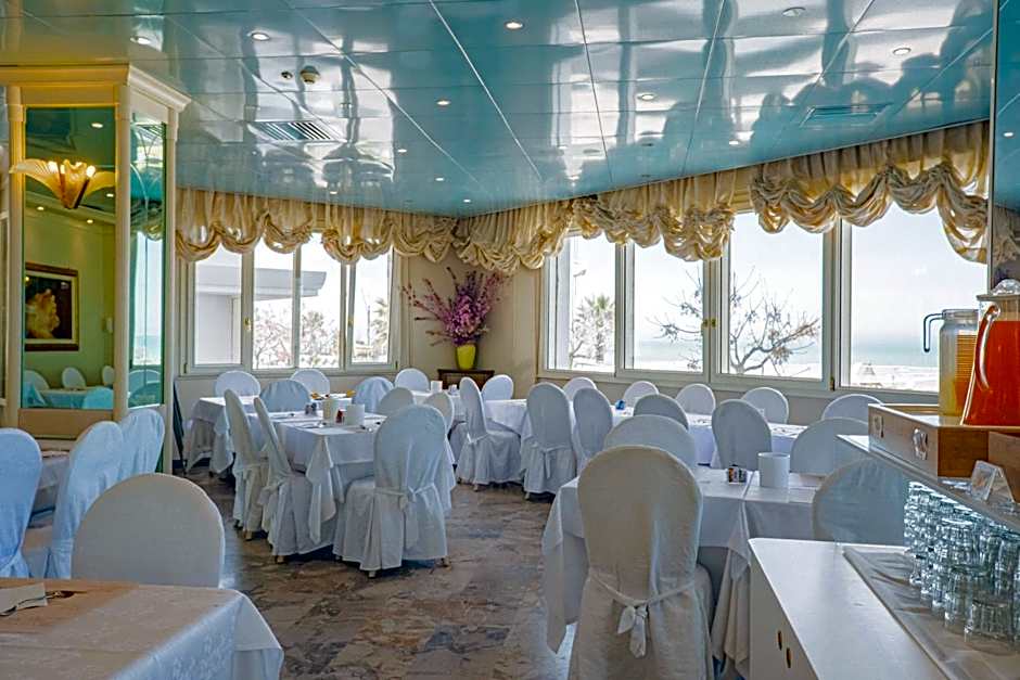 Hotel Des Nations - Vintage Hotel sul mare