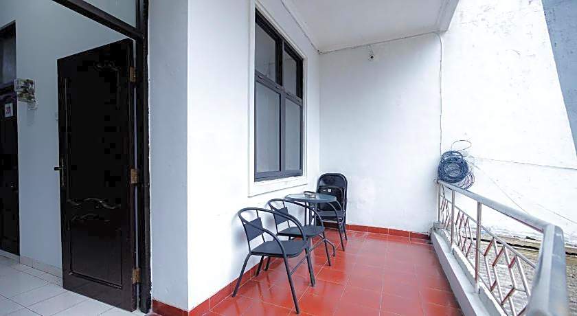 OYO 485 Marcello Residence