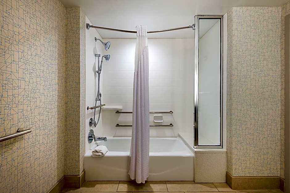 Holiday Inn Express Hotel & Suites Florence Civic Center By IHG