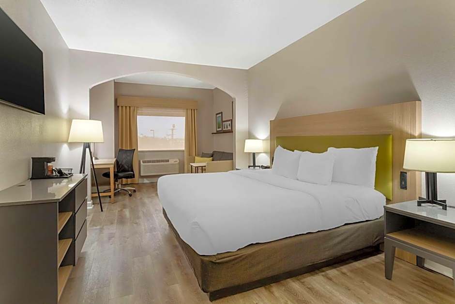 Comfort Suites Shenandoah-The Woodlands