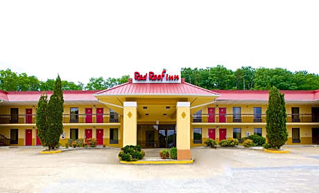 Red Roof Inn Cartersville-Emerson/LakePoint North.
