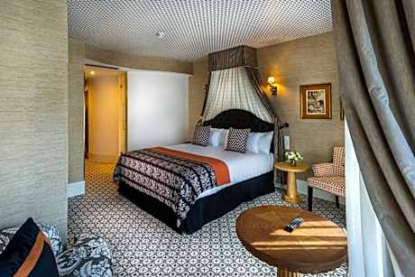 The First One Madrid Preciados