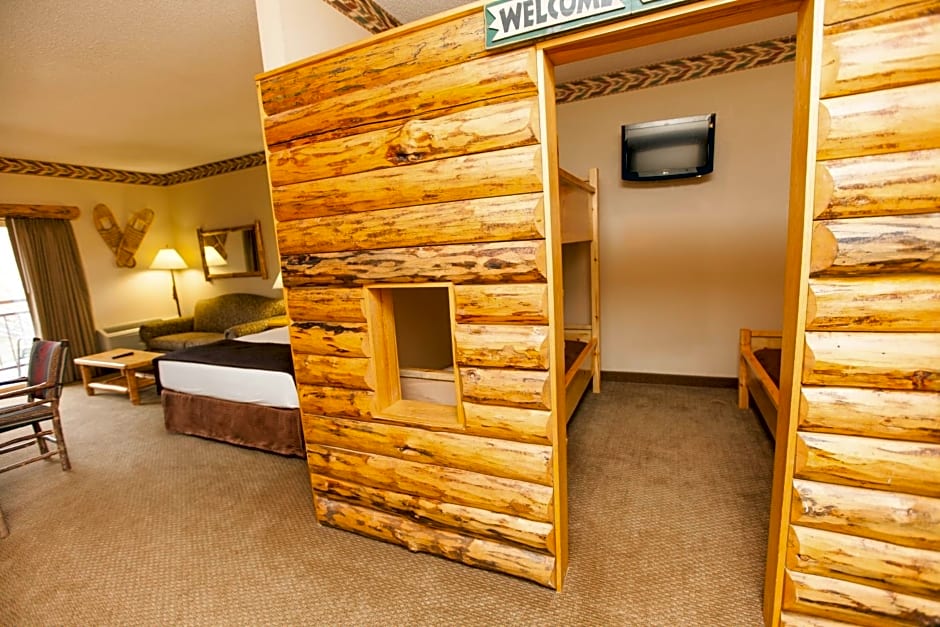 Photo 1 of 4 of Kid Cabin Suite, Balcony/Patio Suite