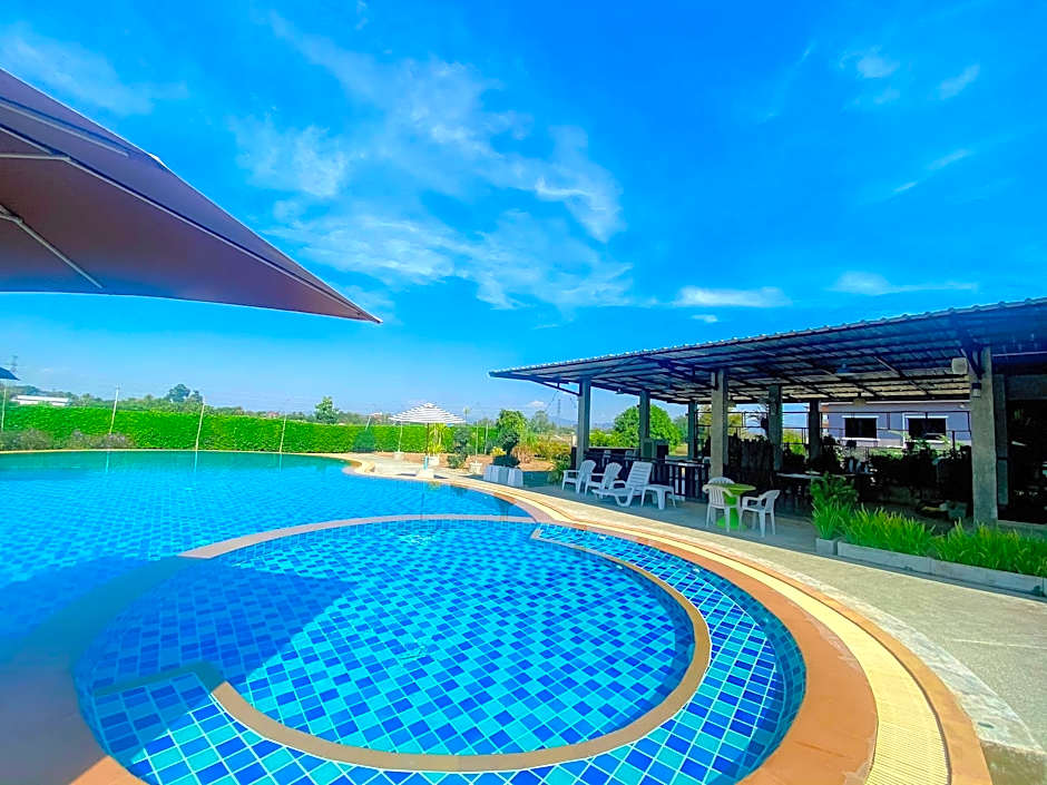 Maerim Villa & Pool