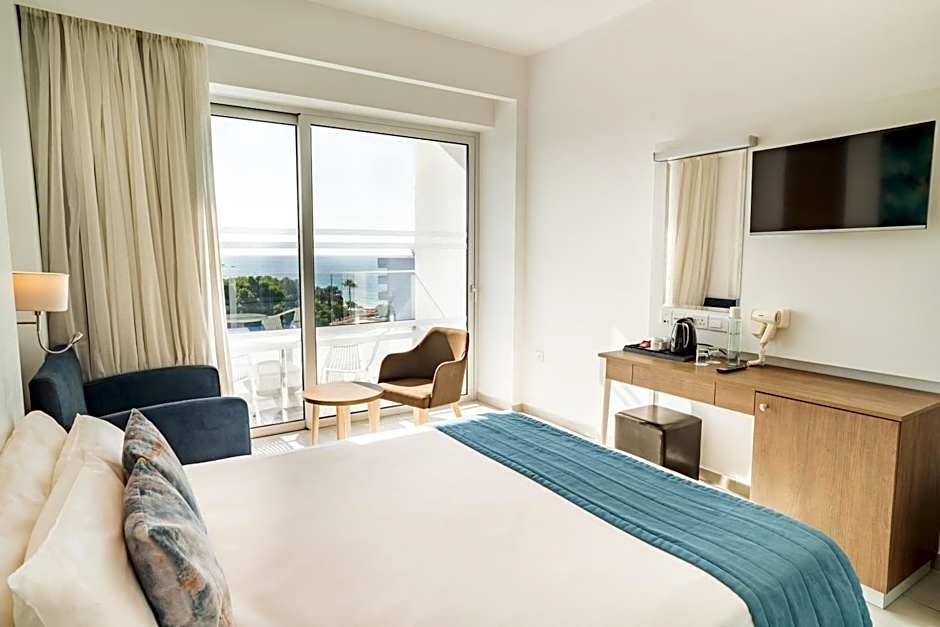 Gaia Sun N Blue Hotel