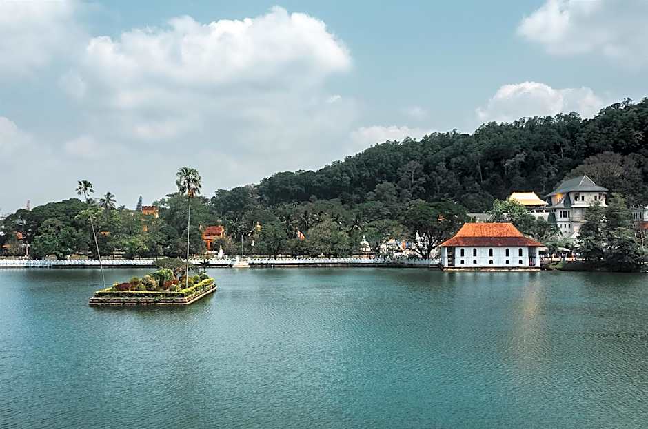 Radisson Hotel Kandy