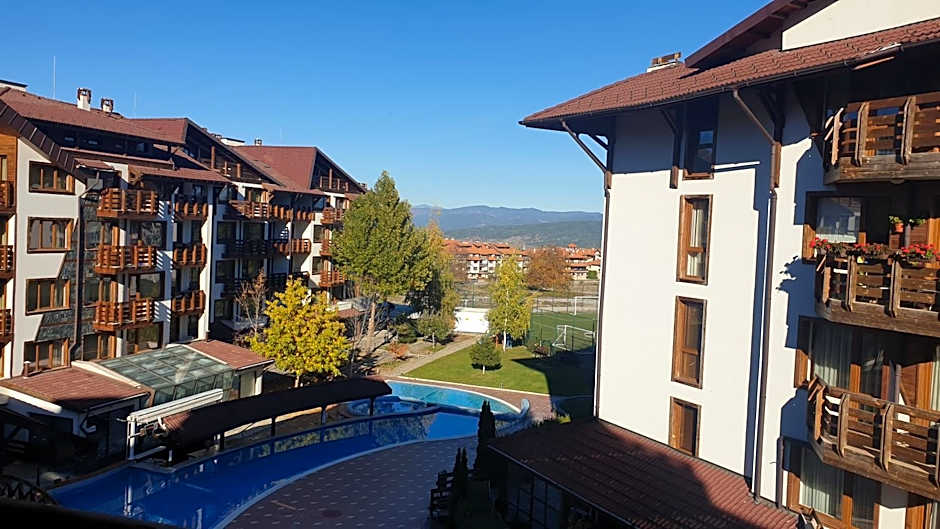 500м. от лифта Сладък дом в Белведере СПА комплекс