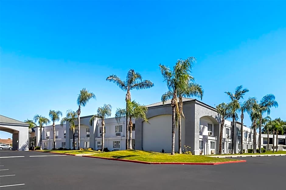 Hourglass Hotel, Trademark Collection by Wyndham