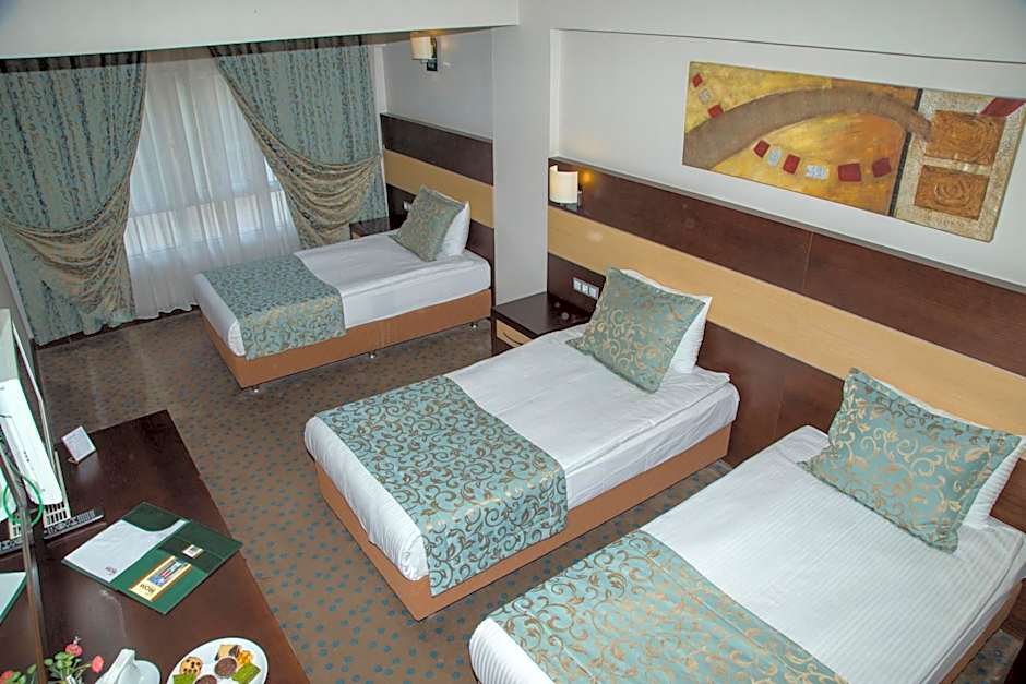Mom Hotel