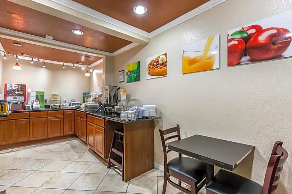 Quality Inn Salinas City Center Area
