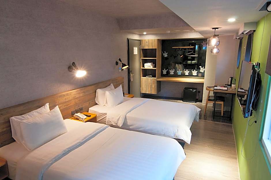 Huwei Hotel