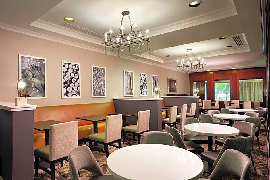 DoubleTree By Hilton Columbia
