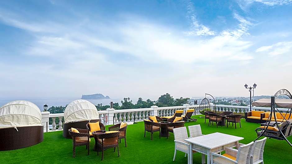 GoldOne Hotel & Suites