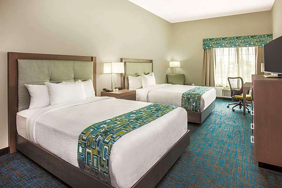 La Quinta Inn & Suites by Wyndham St Paul-Woodbury