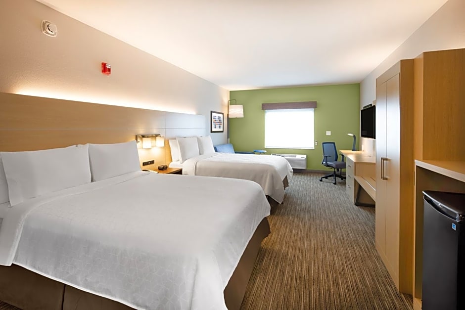 Holiday Inn Express & Suites Ft Myers Beach-Sanibel Gateway