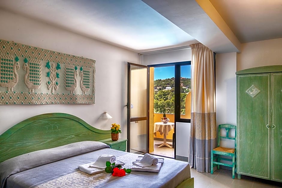 Hotel Cala Dei Pini