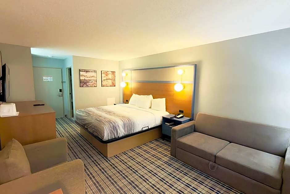 AmericInn by Wyndham Lake Mills