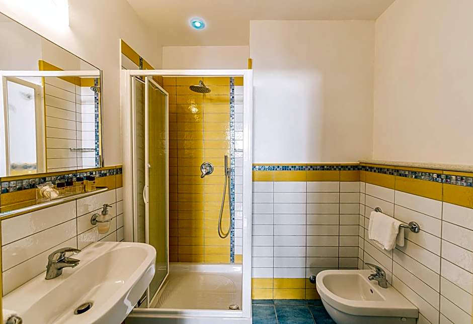 Hotel Cava Dell'Isola