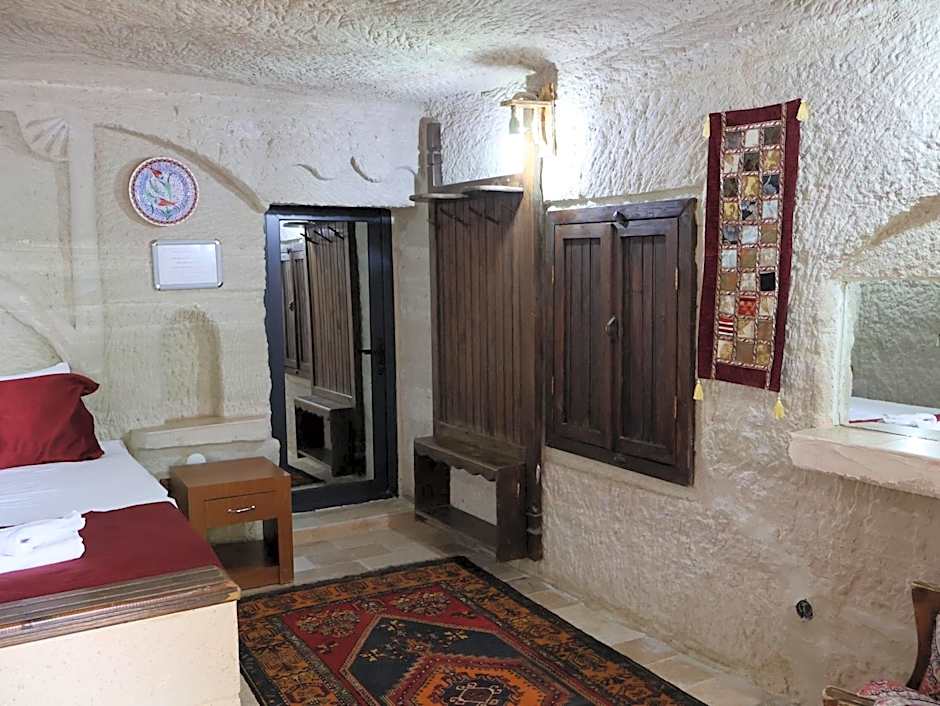 Seven Rock Cave Hotel