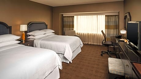 The Plaza Hotel Columbus at Capital Square