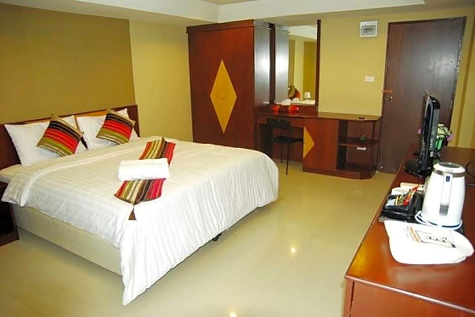 Grannylla Residence Charoenkrung