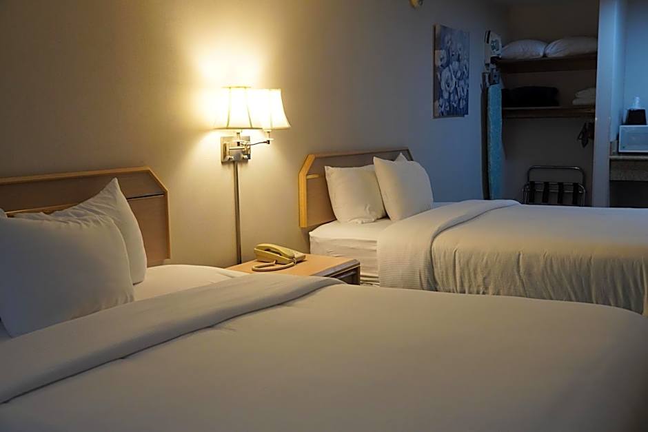 Timberland Inn & Suites