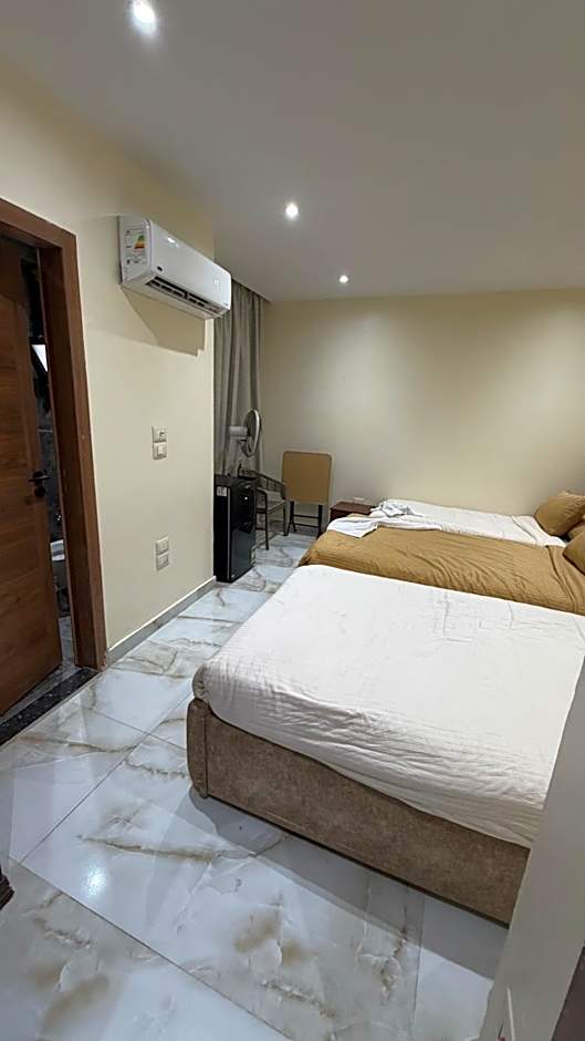 Amon Ra Hotel