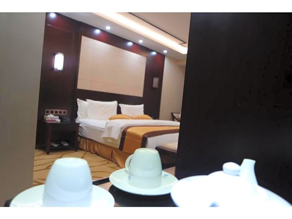 Kololo Courts Hotel And Restaurant