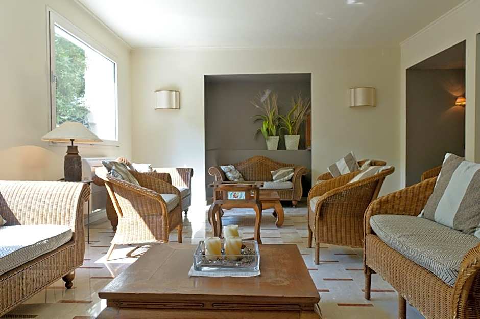 HOTEL TRIONFAL - Fronte Mare - Vicinissimi al Centro