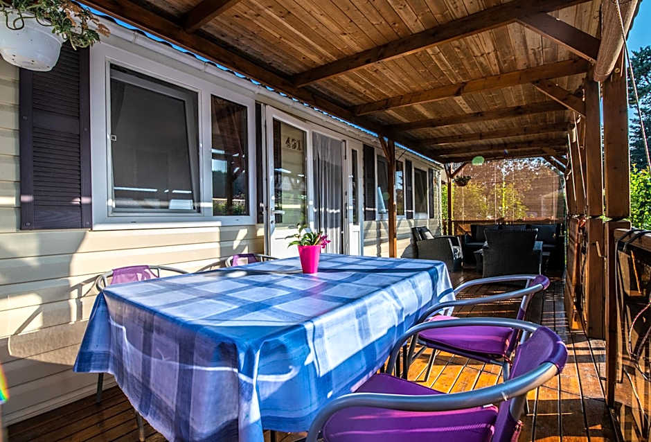 Camping Media Mobile Homes in Brioni Sunny Camping