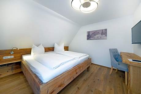 Suite with Mountain View