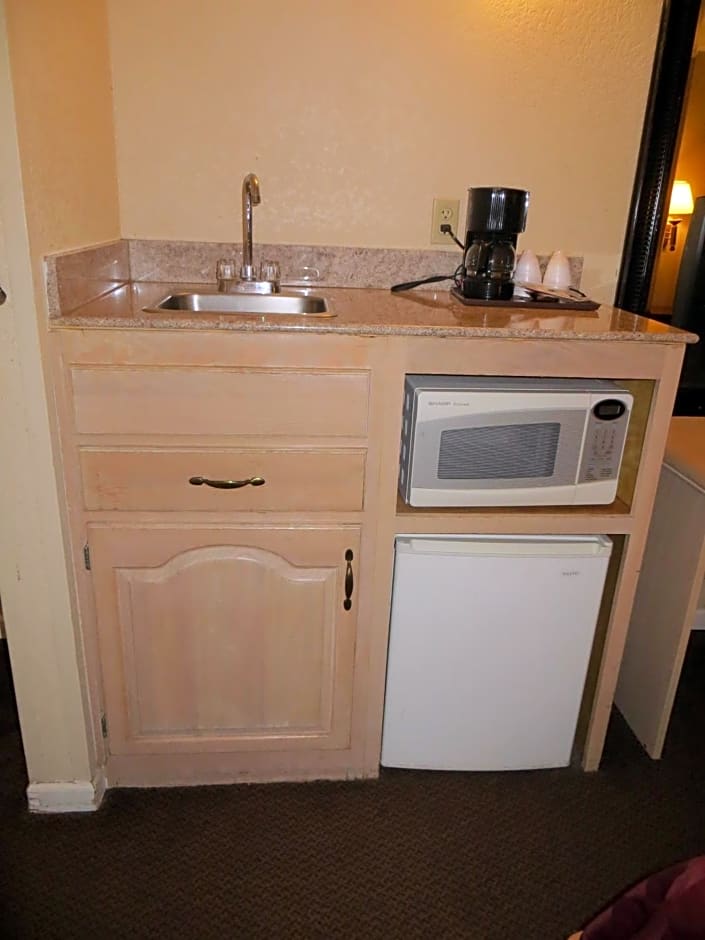 Executive Inn & Suites Sacramento