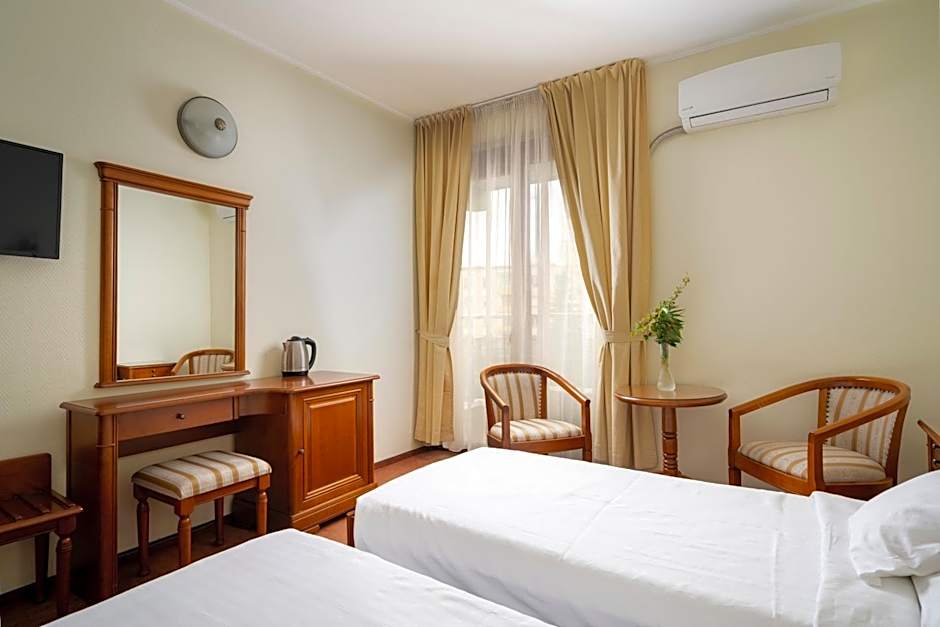 Hotel Sarmis