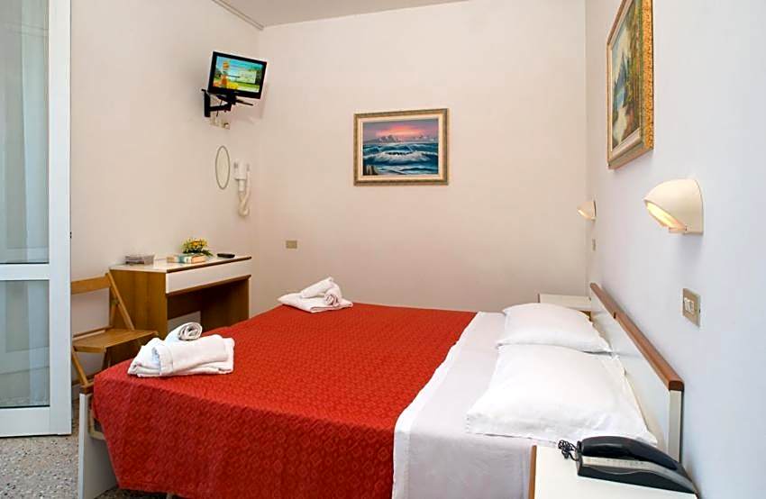 Hotel Ciondolo D'Oro 5 minuti da Rimini Fiera CON PARCHEGGIO INCLUSO