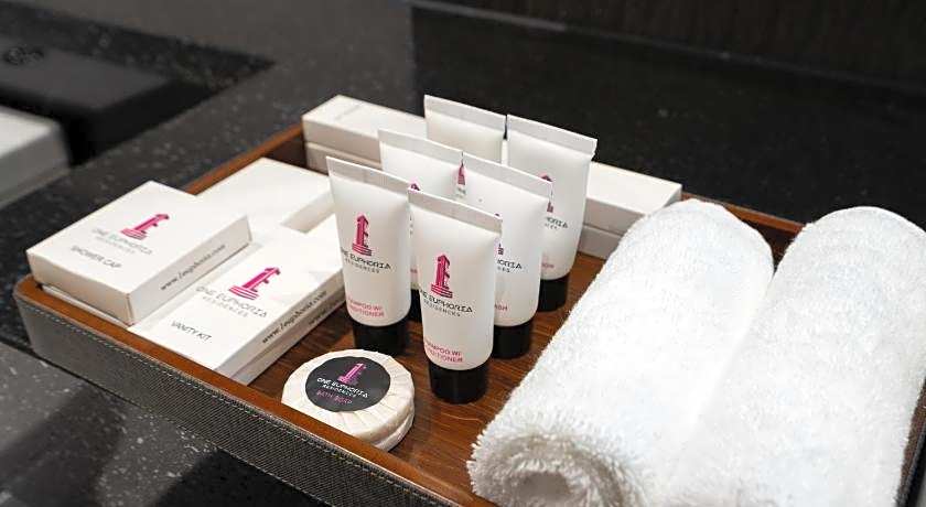 One Euphoria Luxe Hotel