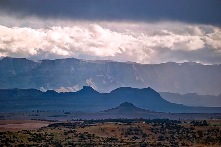 Three Tree Hill Lodge