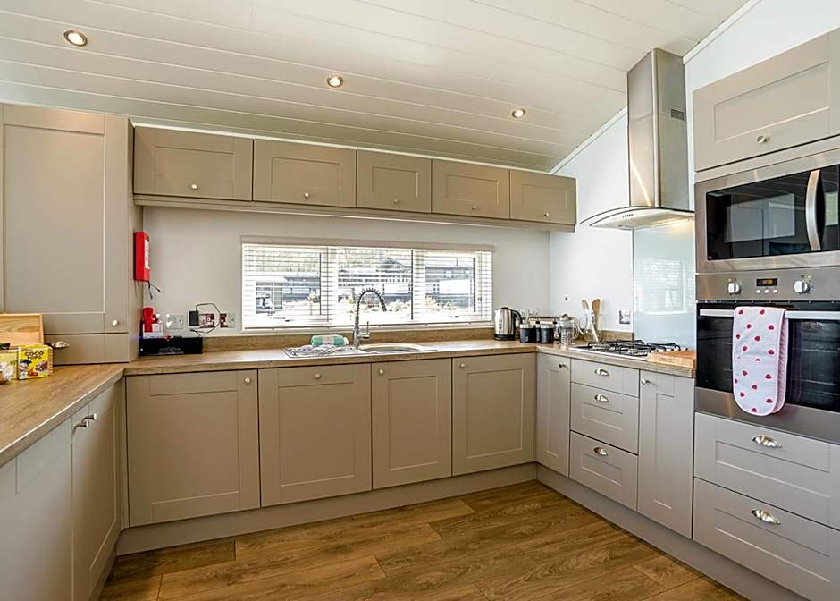 Woodside Coastal Retreat