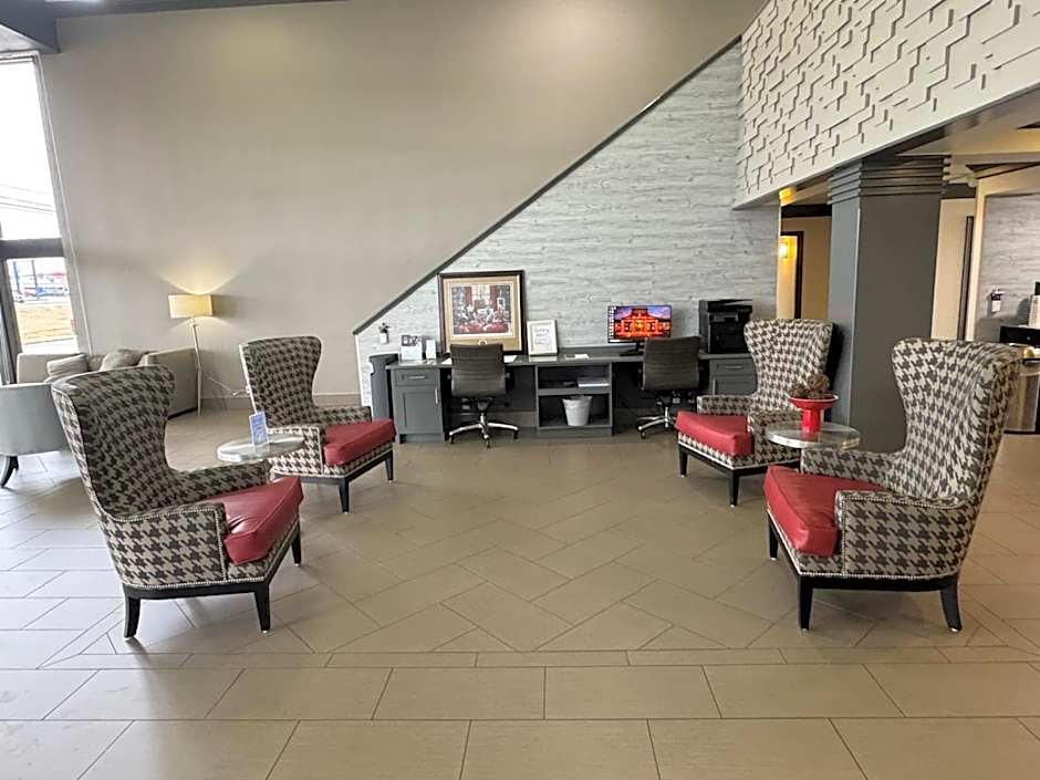 Ramada by Wyndham Tuscaloosa