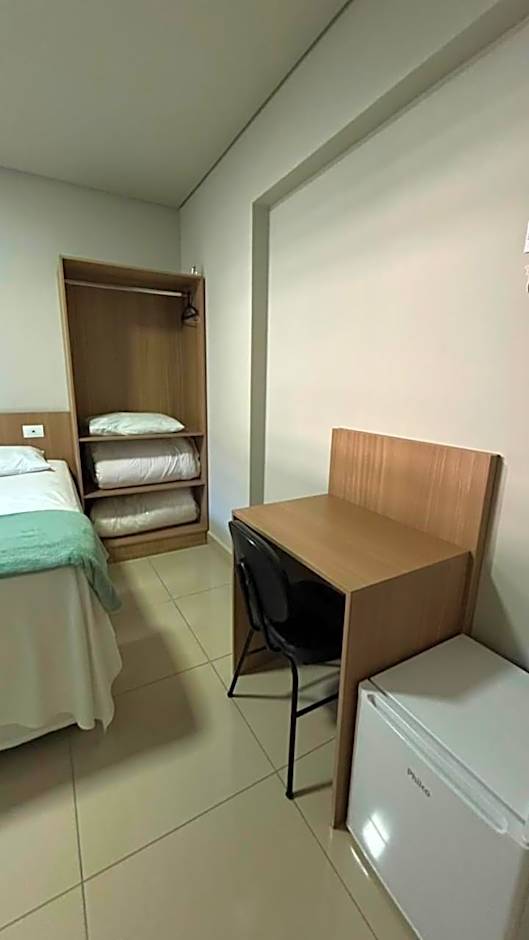 Mahle Hotel - BR 116, km 48