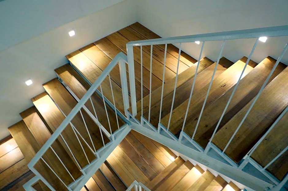 Borbaboom Phuket Poshtel & Hostel